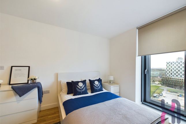 Flat to rent in Media City, Michigan Point Tower D, 18 Michigan Avenue, Salford