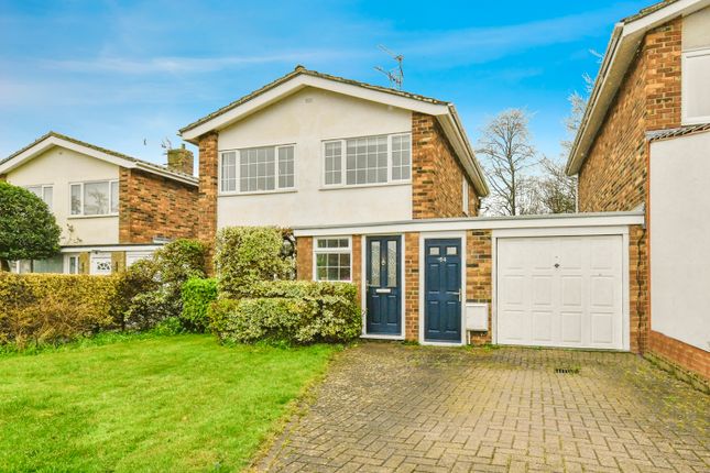 Thumbnail Detached house for sale in Poplar Drive, Royston