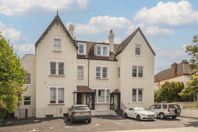 Thumbnail Flat for sale in Valley Road, London