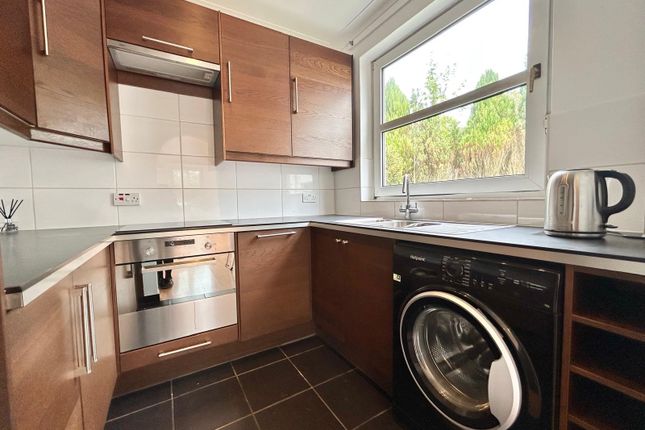 Flat 2, Eastleigh photo 3