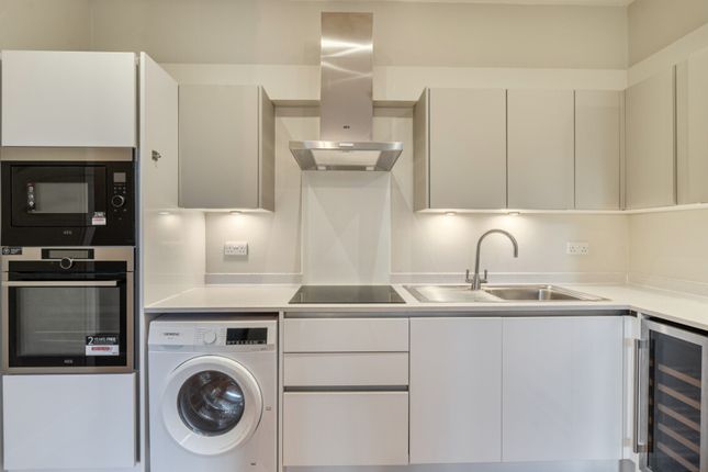 217a, Tabard Street, London photo 2