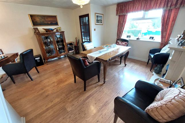 2, Ralston Close, Manchester photo 3