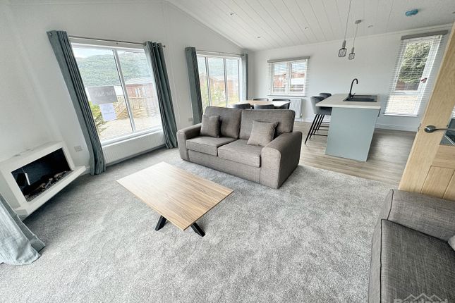 24 The Hamptons Loch Ness Highland Lodges, Loch Ness Highland Lodges, Invermoriston photo 5