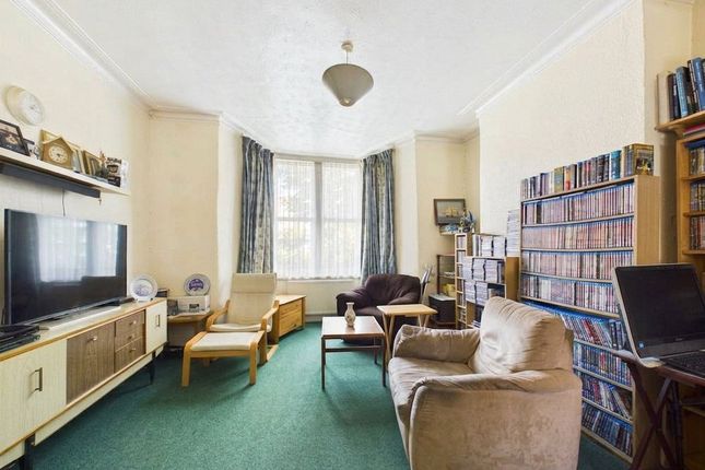 434, Fishponds Road, Bristol photo 3