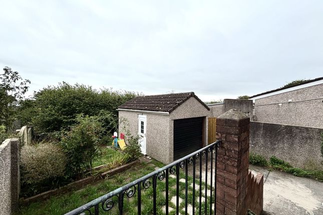 5 The Hollies, Bridgend photo 4