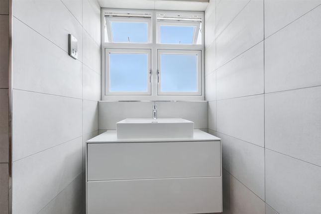 Ensuite_3.Jpeg