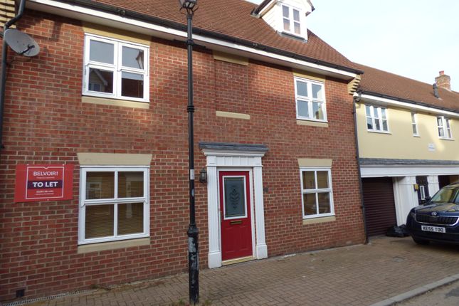 Flat to rent in Hatcher Crescent, Hythe Quay, Colchester