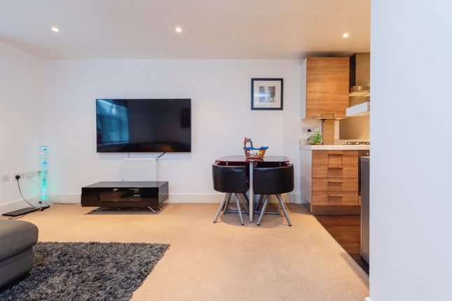 Flat for sale in 5 Linkfield Lane, Redhill