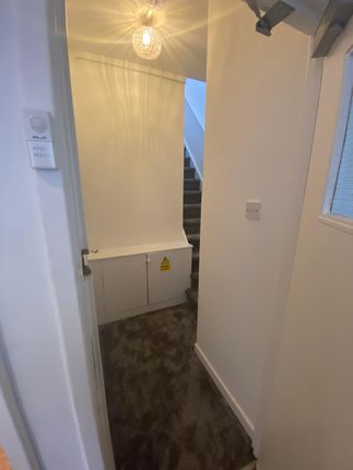 Thumbnail Flat to rent in Belmont Road, Uxbridge, Middlesex