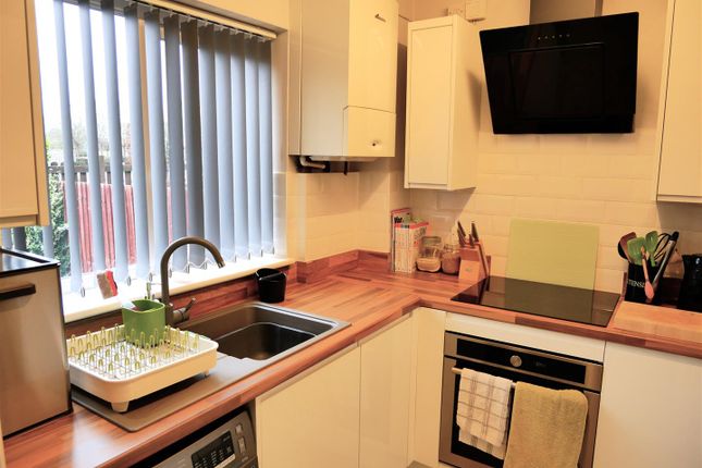 21, St. Dunstan Close, Calne photo 3
