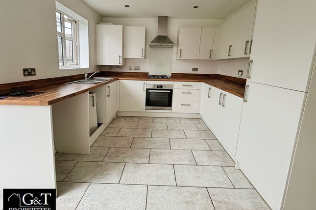17 Hearth Close, Dudley photo 4