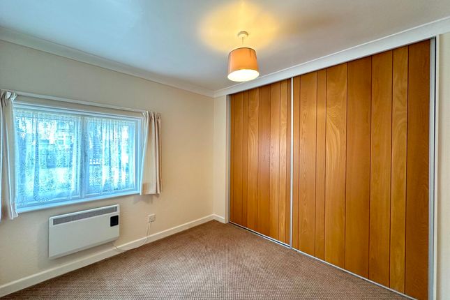 Flat 6, The Coach House, Paignton photo 4