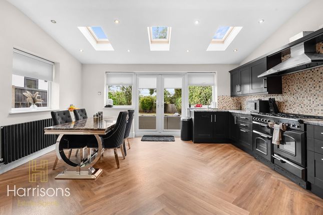 508, Wigan Road, Manchester photo 4