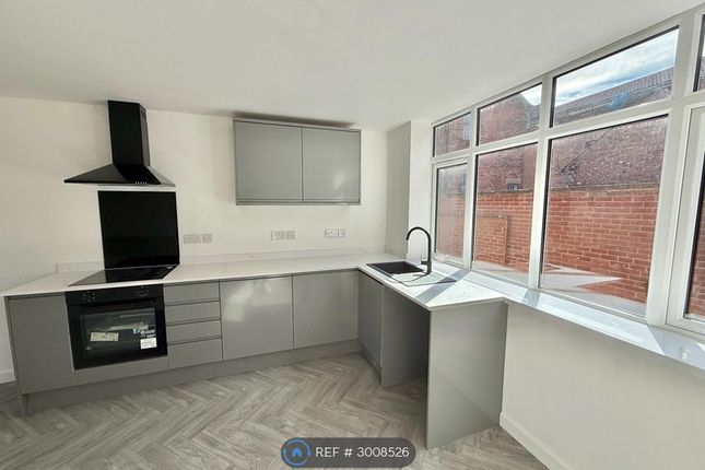 Flat, Market Place, Mansfield photo 3