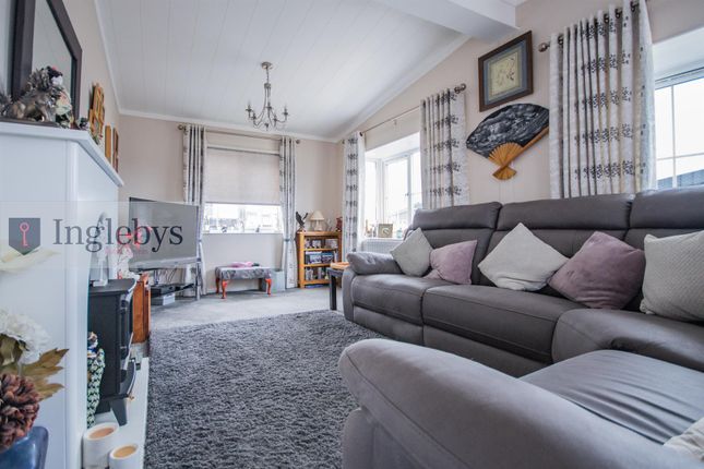 118, Hazelgrove, Milton Street, Saltburn-By-The-Sea photo 3