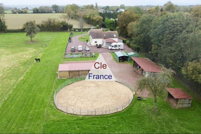 Equestrian property for sale in Villers-Sur-Mer, Basse-Normandie, 14640, France