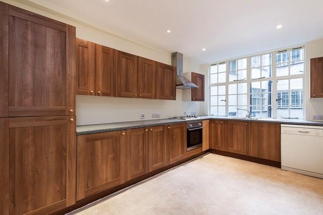 Strathmore Court, Park Road, London NW8, London photo 3