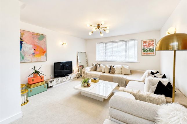 12, Regent Road, Leicester photo 2