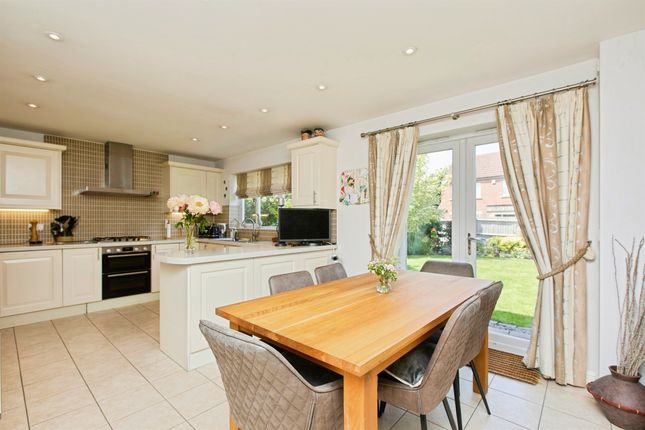 6, Horse Chestnut Gardens, Derby photo 2