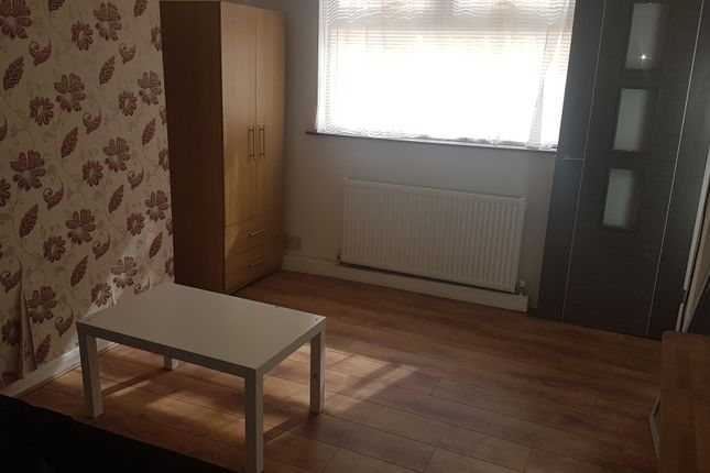 Terraced house to rent in Albany Place, Pontefract