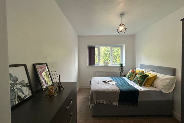 Flat B, 42 St James Road, Dudley photo 3