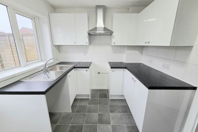 8, Waterlooville photo 2