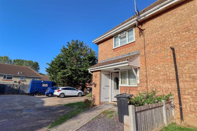 Terraced house for sale in Raycliff Avenue, Clacton-On-Sea
