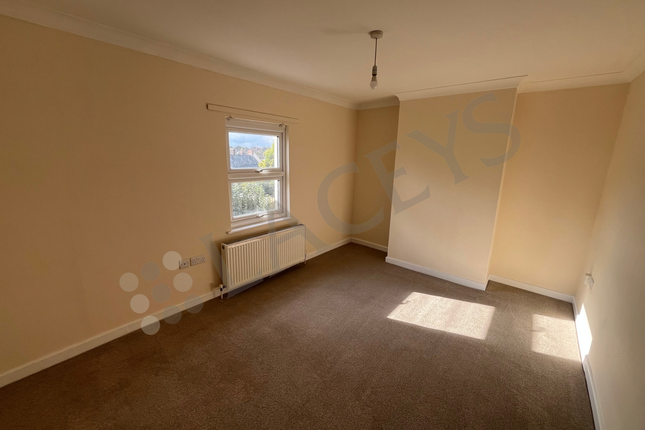 2 North Terrace, Yeovil photo 4