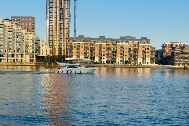 60, William Morris Way, London photo 4