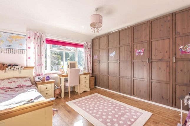 42, Westland Drive, Hayes photo 5