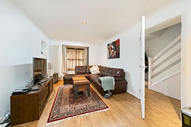 13 Thamesgate Close, Richmond photo 4