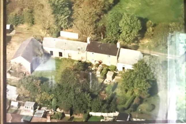 1-2, Tyn Y Bryn Farm, Tonyrefail photo 3