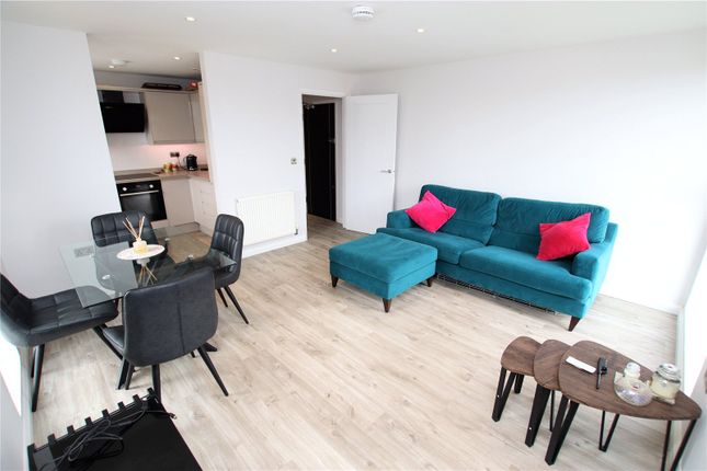 Flat for sale in Christopher Close, Blackfen, Sidcup, Kent