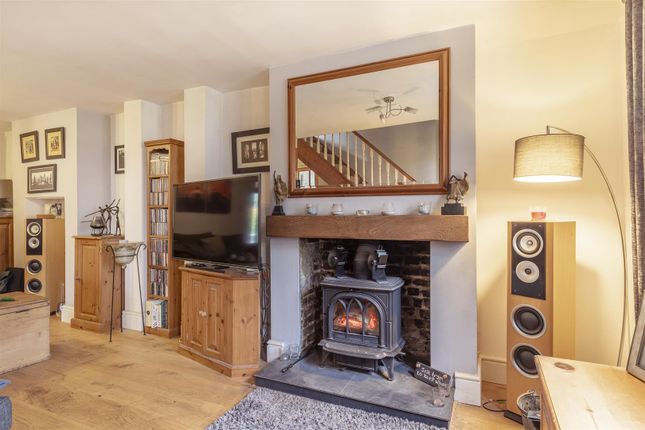 1 Upper Tickham Cottages, Tickham Lane, Sittingbourne photo 4