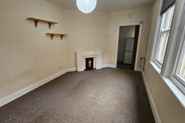 Studio to rent in Hendford Hill, Yeovil