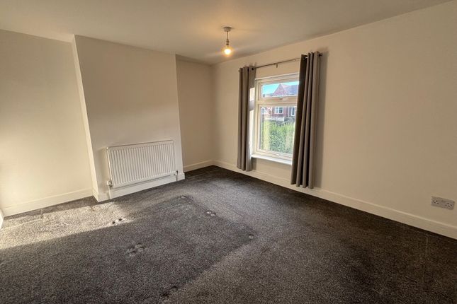 87, Chesterfield photo 5