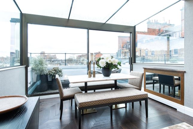 Flat 10,, Prince Of Wales Terrace, London photo 2
