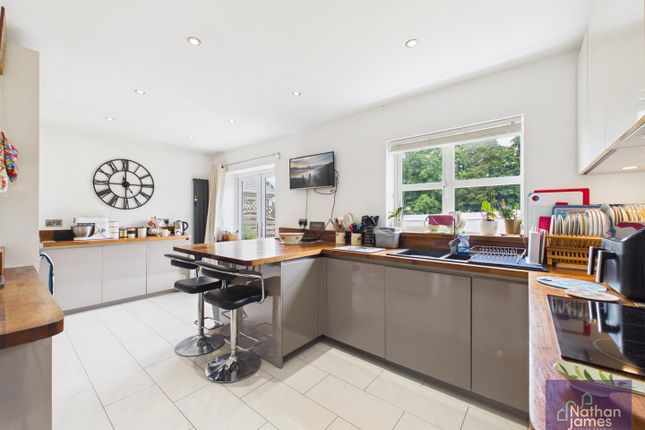 20, Heol Teifi, Caldicot photo 2