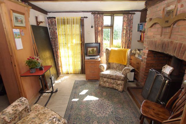 3 Bank Cottages, Stansted photo 2