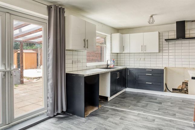 24, Grange Avenue, Derby photo 2