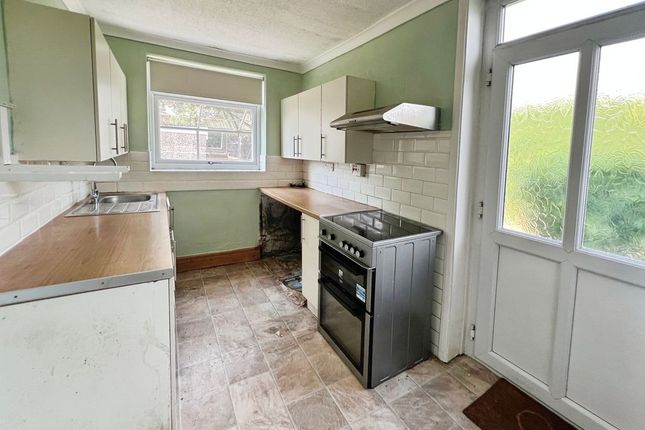 135, Marton Avenue, Bolton photo 3