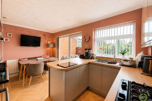2 Brooke Close, Accrington photo 4