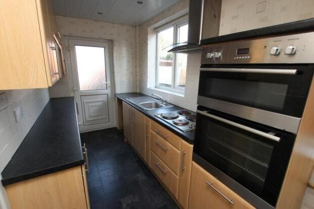 Thumbnail Property to rent in Uphall Road, Ilford