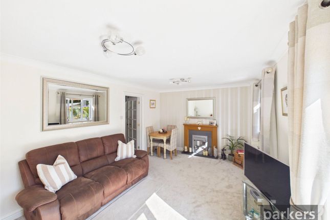 3, Sycamore Place, Burford photo 2