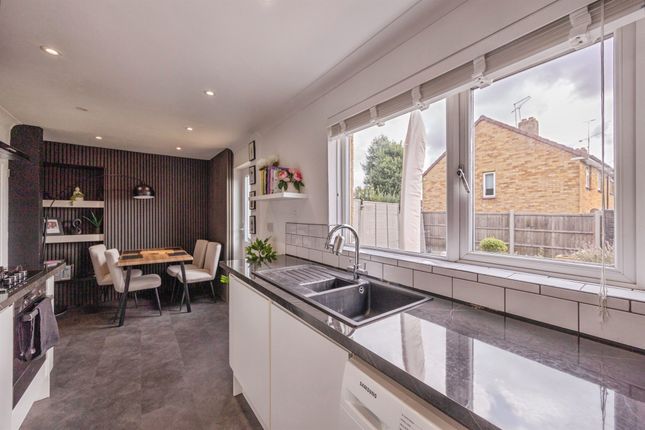 8, Parkhouse Farm Way, Havant photo 4