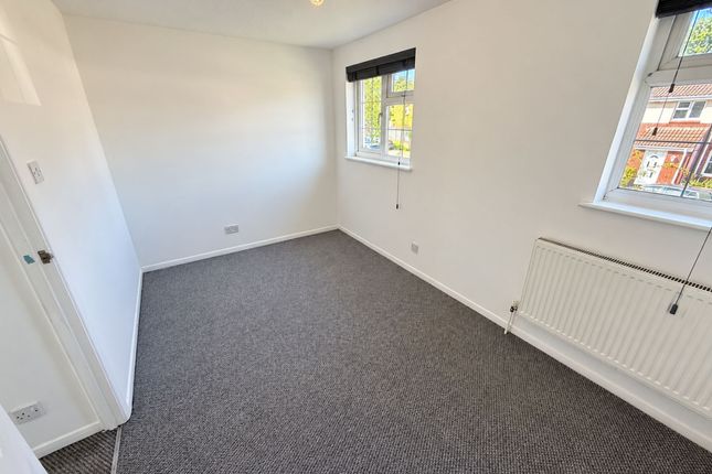 62 Bickford Close, Bristol photo 3