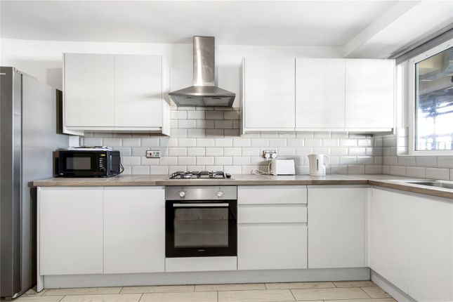 Thumbnail Flat to rent in Eric Street, London