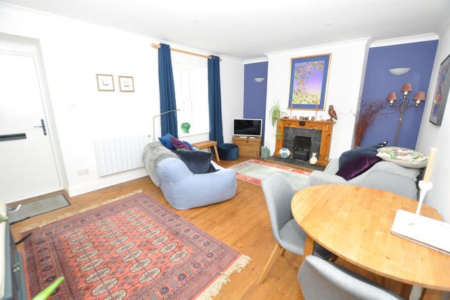 Green Dragon Cottage, King Street, Carmarthen photo 3