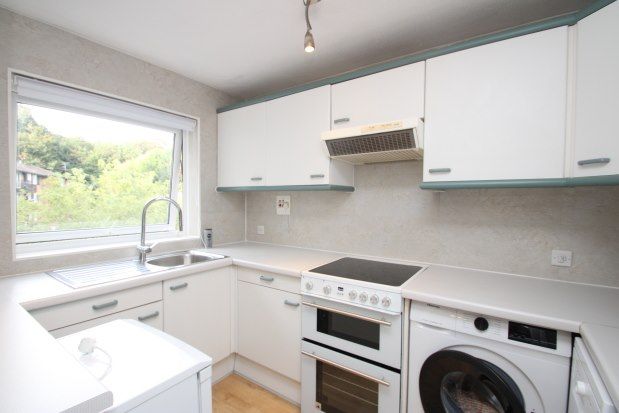 Thumbnail Flat to rent in Coombe Road, Croydon