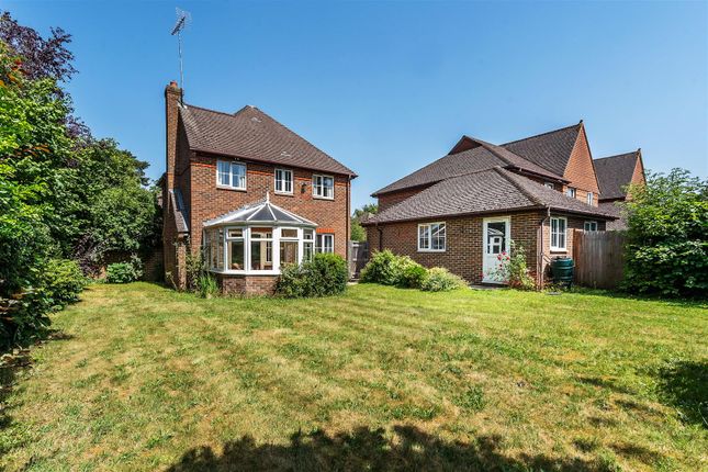 17, Gayton Close, Ashtead photo 3